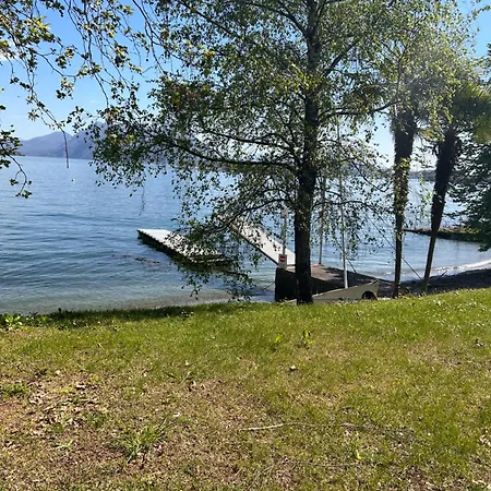 Monolocale Vista Isole Con Privata Uso Condominiale Baveno